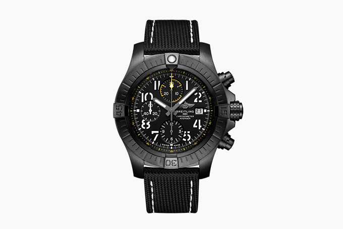 百年灵AVENGER CHRONOGRAPH 45 NIGHT MISSION WATCH