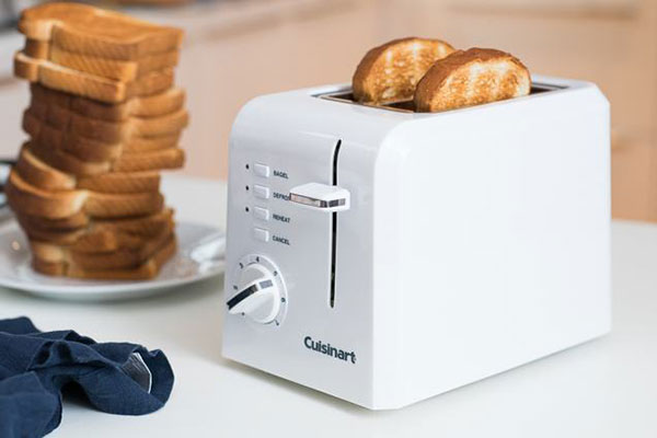 Cuisinart CPT-122 2片和CPT-142 4片紧凑型塑料烤面包机