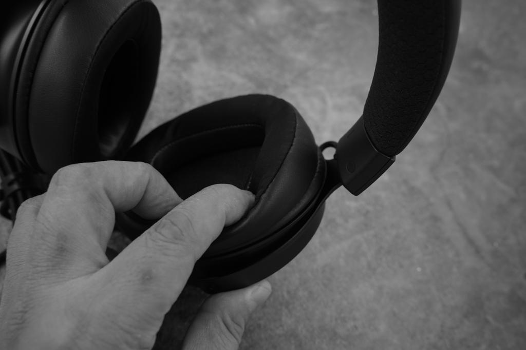 “震”撼无限：雷蛇北海巨妖v3超感版游戏耳机评测